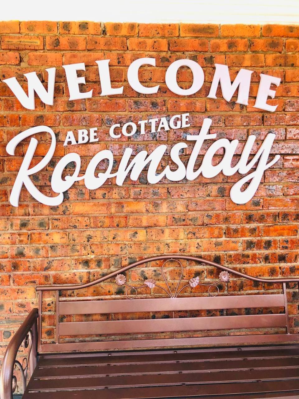 Roomstay By Abe Cottage Кампунґ-Куала-Бесут Екстер'єр фото